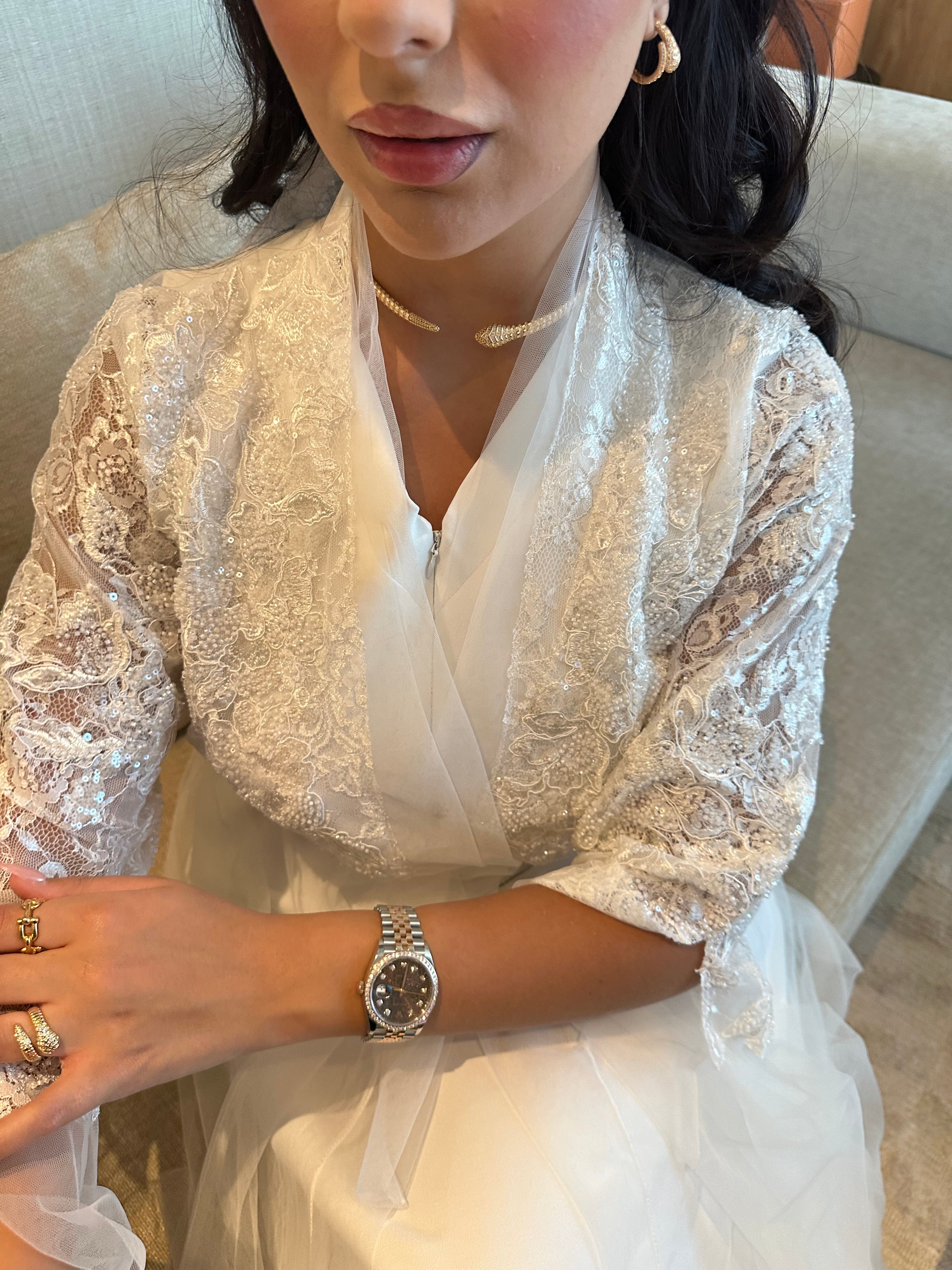 Elegant Dantail Robe