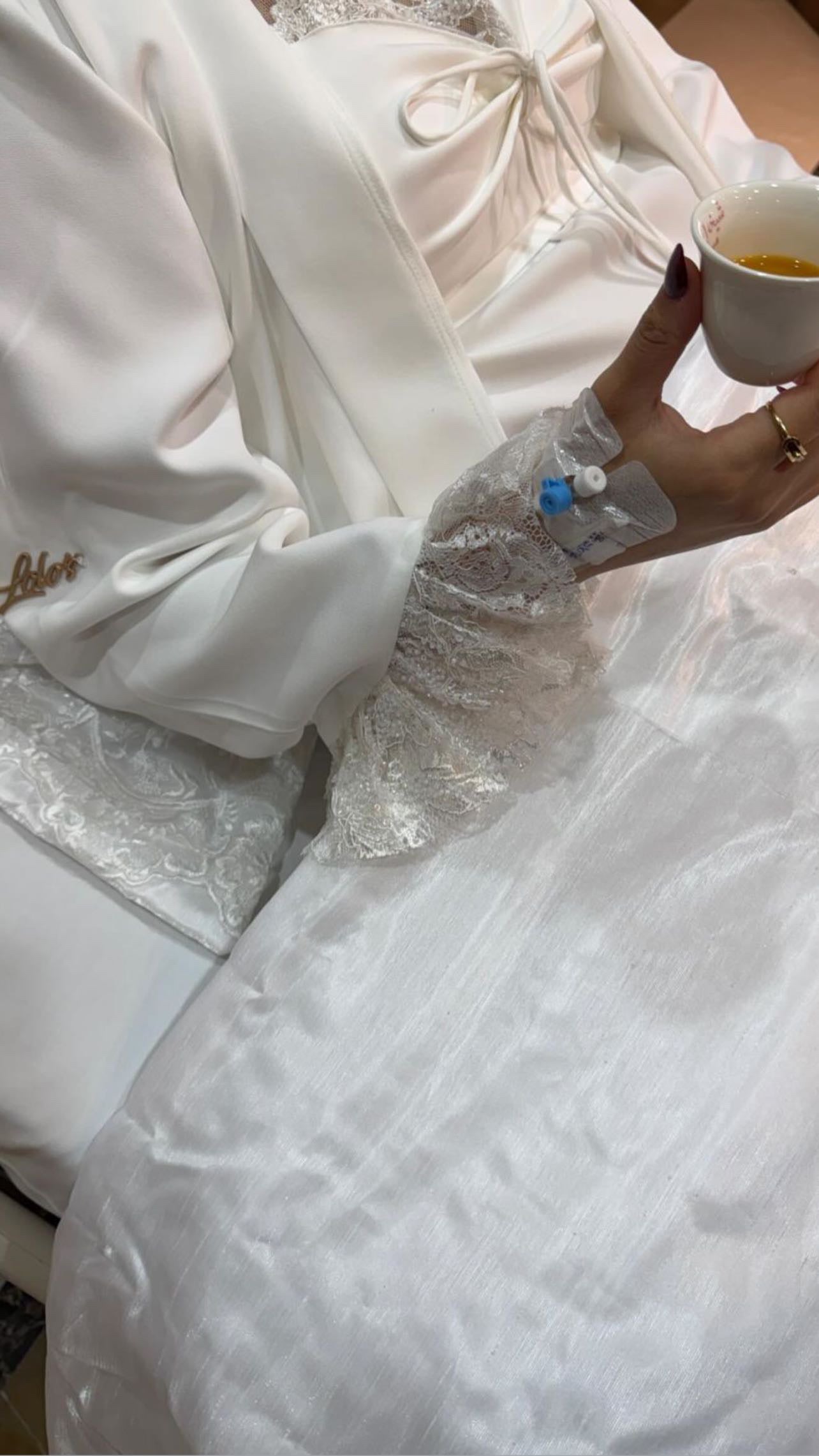 R.Dantail Robe